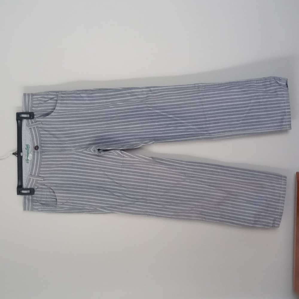 American Eagle jean's size 10 blue and white pin stripped